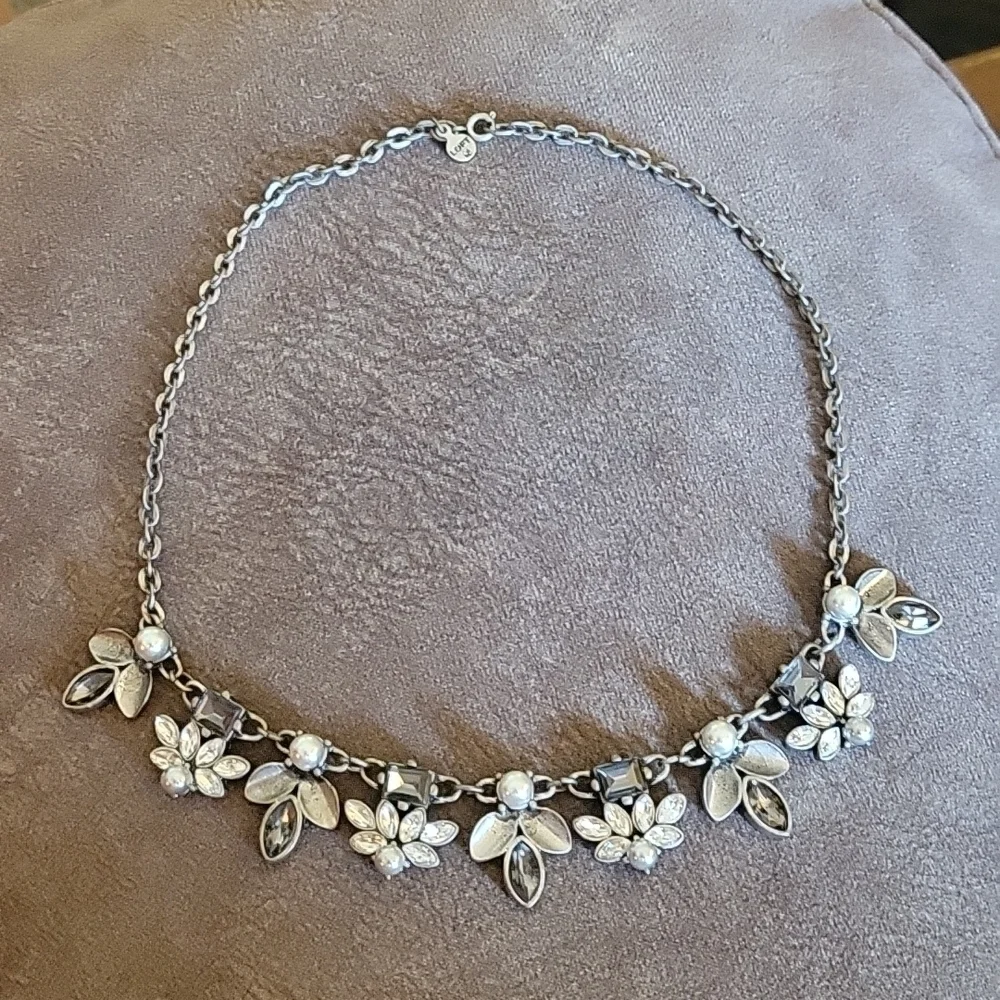 Ann Taylor Loft Gray Floral Rhinestone Bridal Princess Necklace